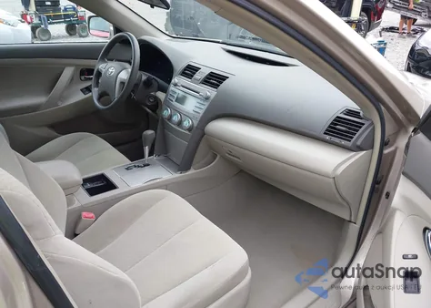 2007 Toyota Camry Le z USA, uszkodzony, nr VIN 4T1BE46K17U567083